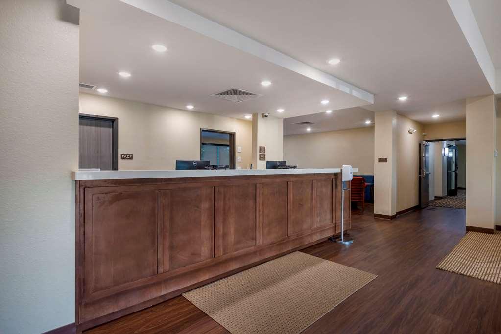 Comfort Inn & Suites Mankato Interior photo